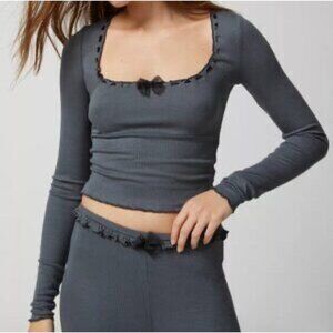 Out From Under Gray Ribbon Trim Bow Long Sleeve Top | Y2K Balletcore Square Neck